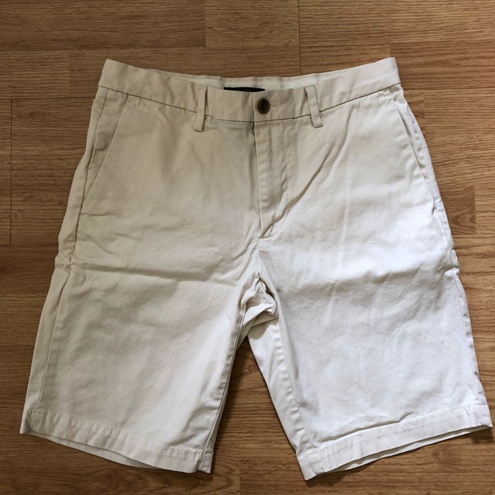 Banana Republic Aiden chino shorts